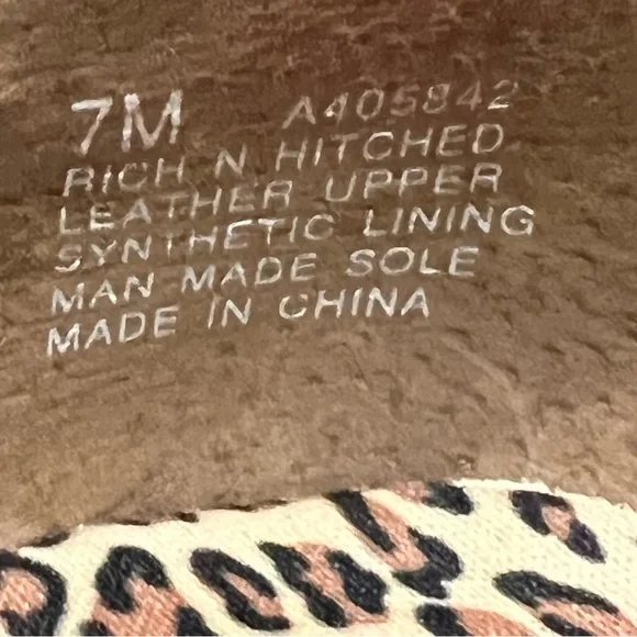 Kenneth Cole Reaction Mary Jane Peep Toe 3’ Heel Brown with White Strap Size 7 - Picture 10 of 11